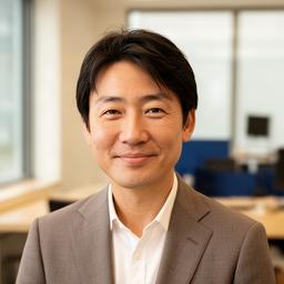 つくば市のオフィスで穏やかに微笑むHaruto's 貯蓄代表